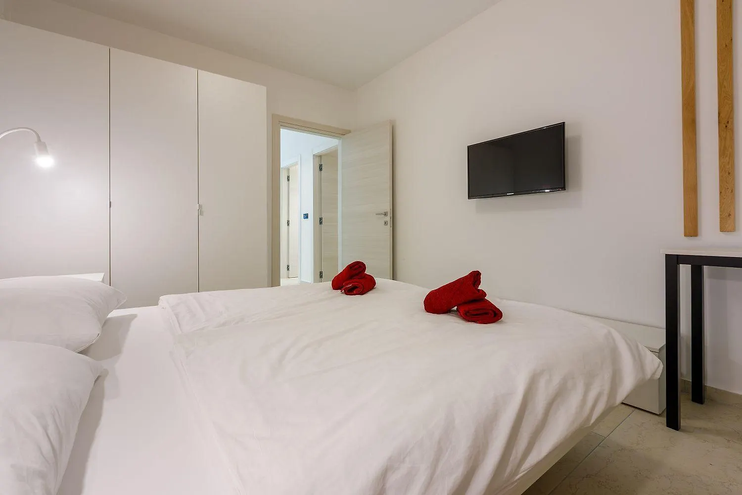 Malerisches Apartment Nur 500 Meter Zum Strand Mit Pool, Gym, Sauna Crikvenica 0*,  Croatia