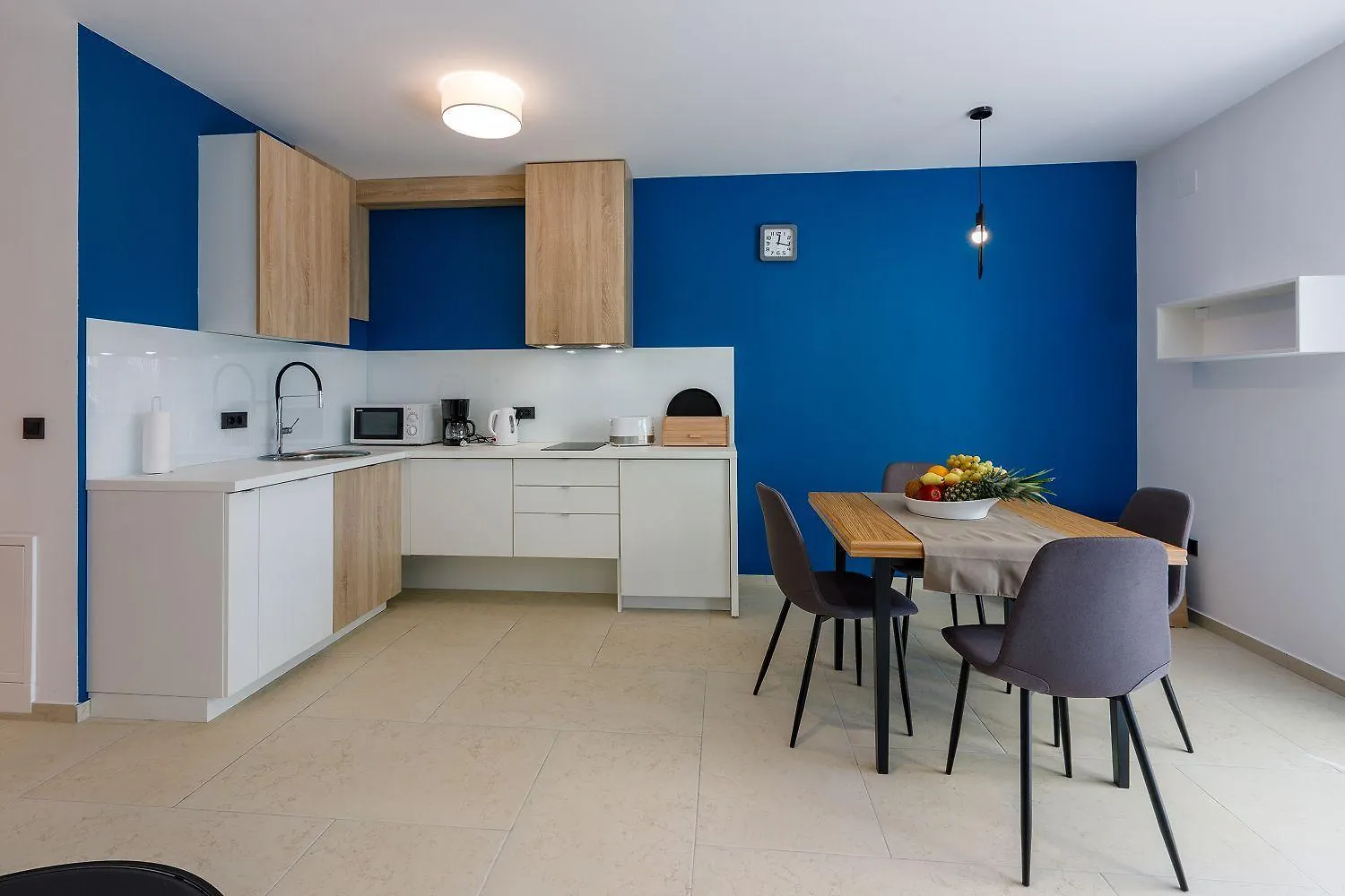 Malerisches Apartment Nur 500 Meter Zum Strand Mit Pool, Gym, Sauna Crikvenica
