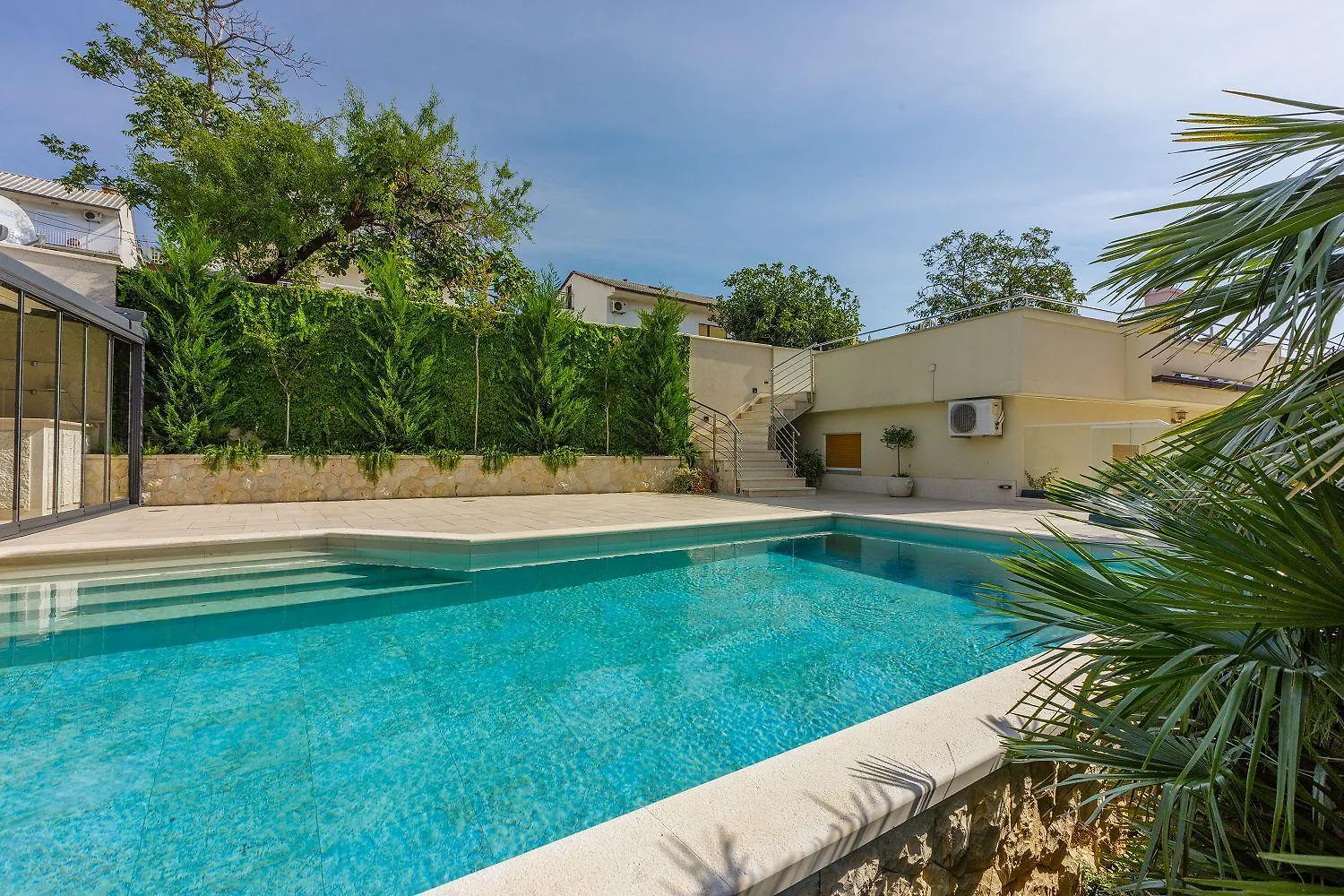 Malerisches Apartment Nur 500 Meter Zum Strand Mit Pool, Gym, Sauna Crikvenica